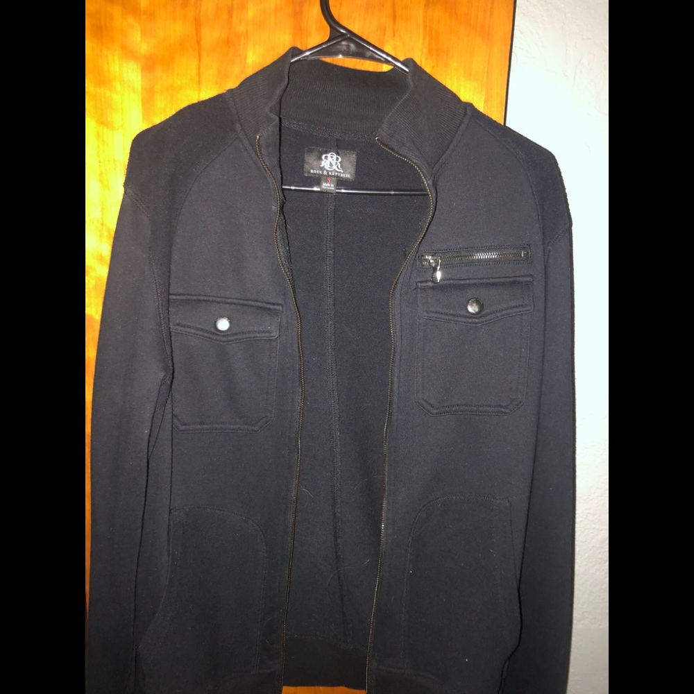 Black zip up jacket with pockets